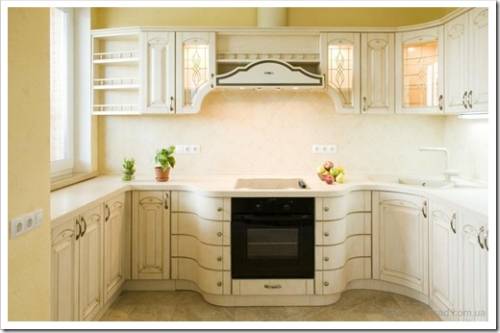 Какие фасады выбрать для кухни? Узнайте об оптимальных материалах.